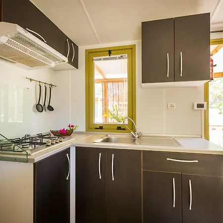 Tiliguerta Glamping&camping Village 4* 哥斯达雷