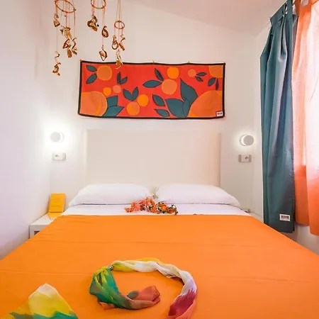 Tiliguerta Glamping&camping Village 4* 코스타 레이